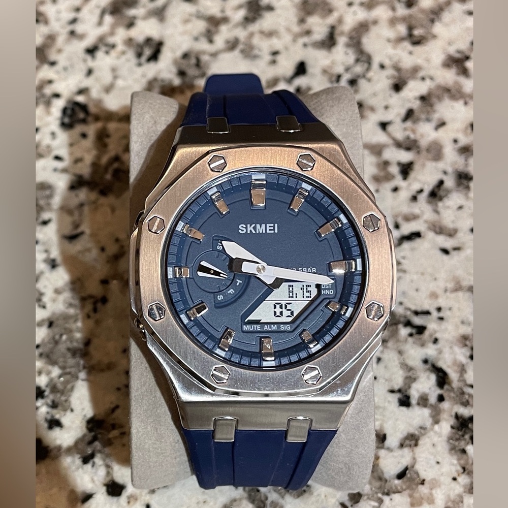 Analog-Digital Combo Watch Large Mens